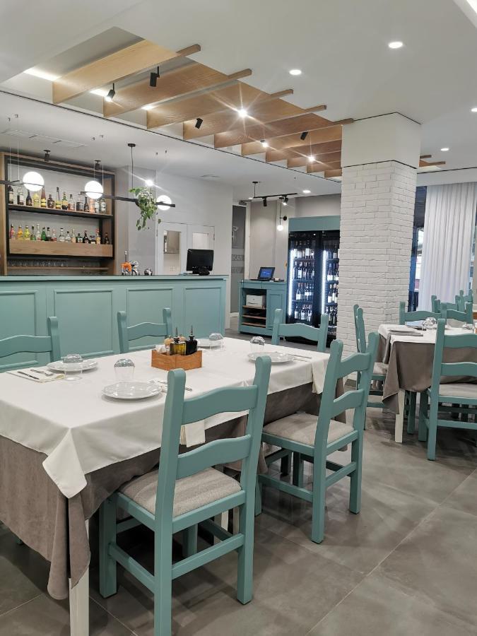 Hotel Pelikan Divjake Ngoại thất bức ảnh